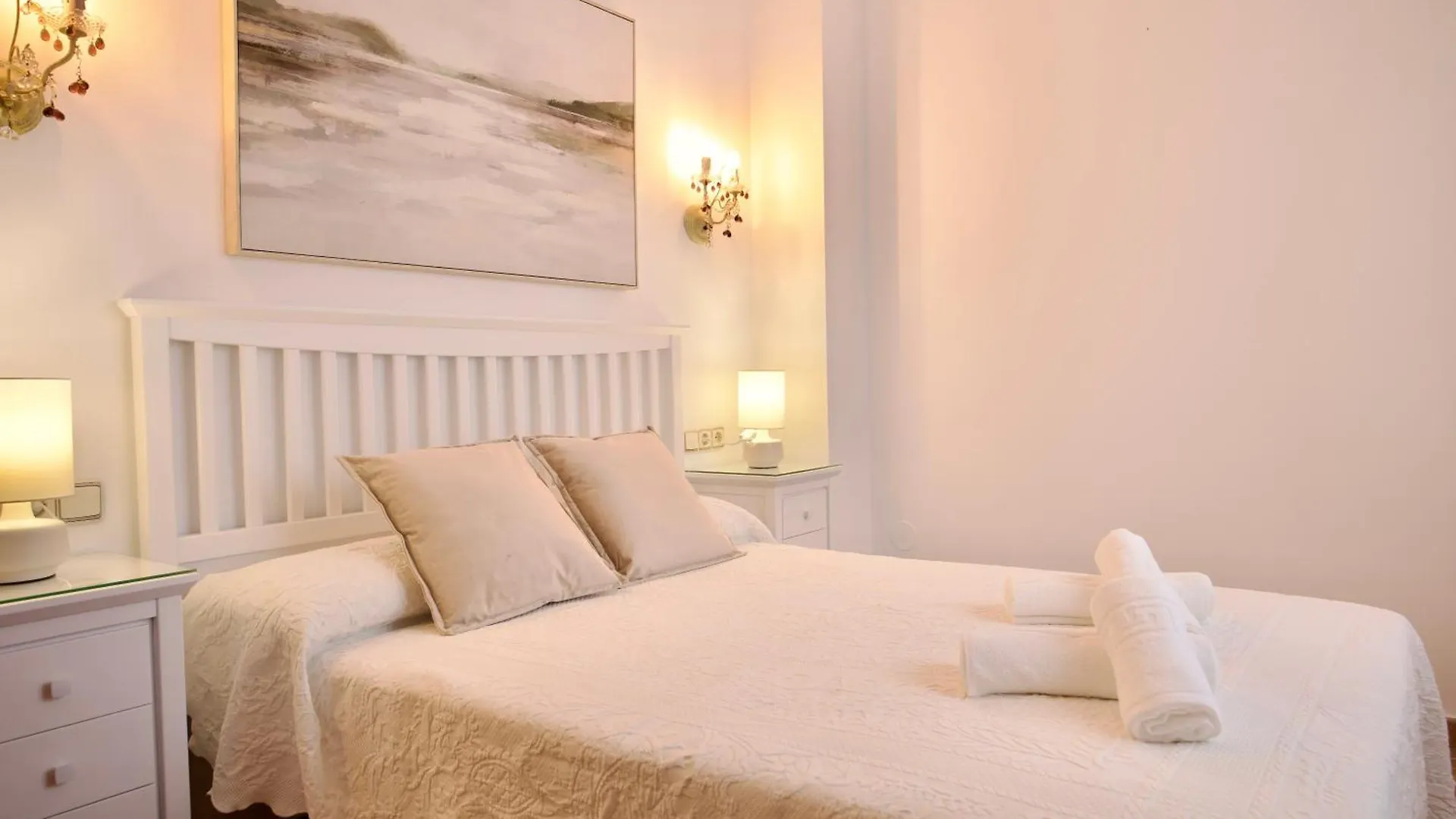 Nueva 33 Apartamentos En El Centro De Nerja Apartmán