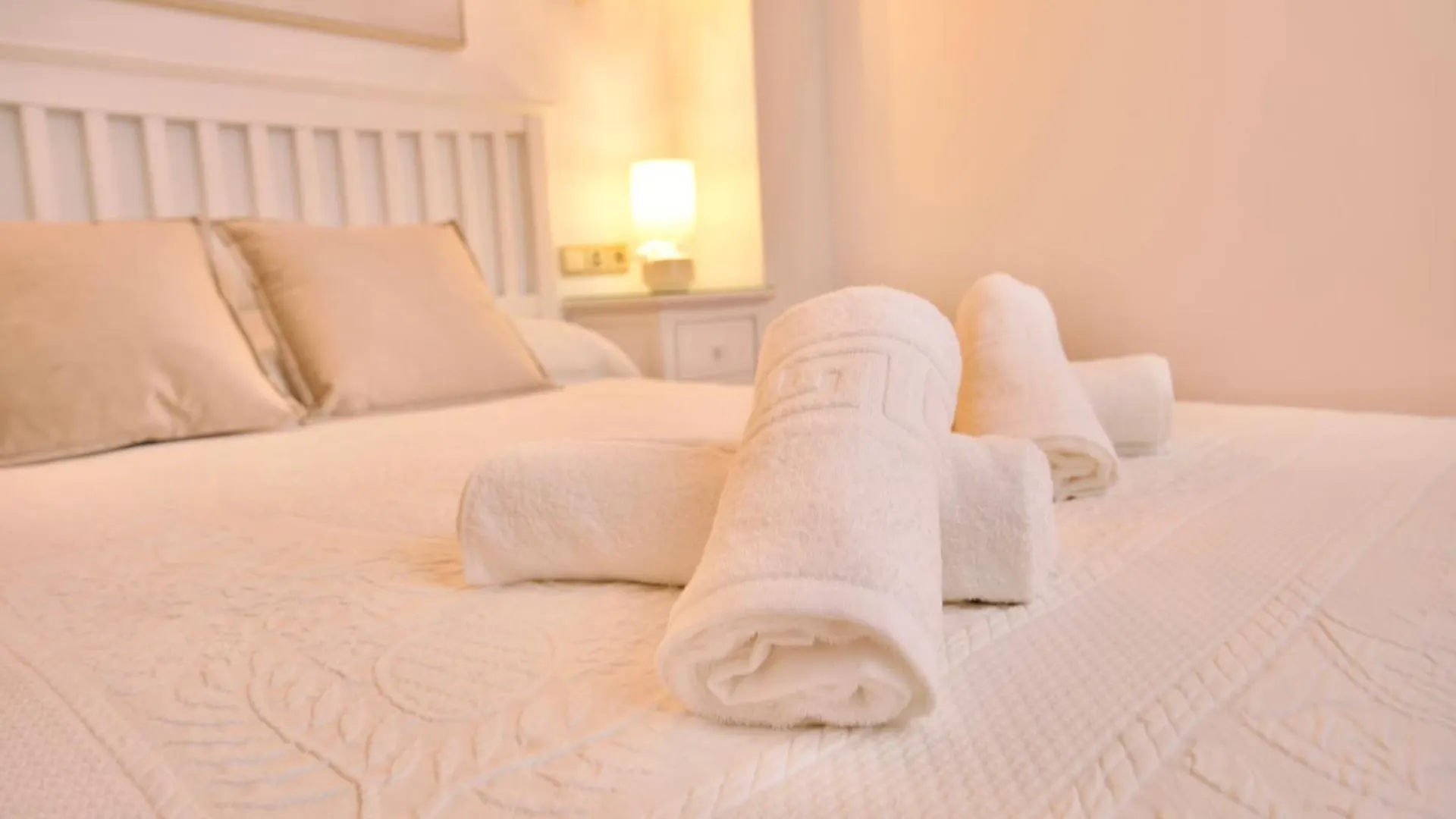 Nueva 33 Apartamentos En El Centro De Nerja 0*,  Španělsko