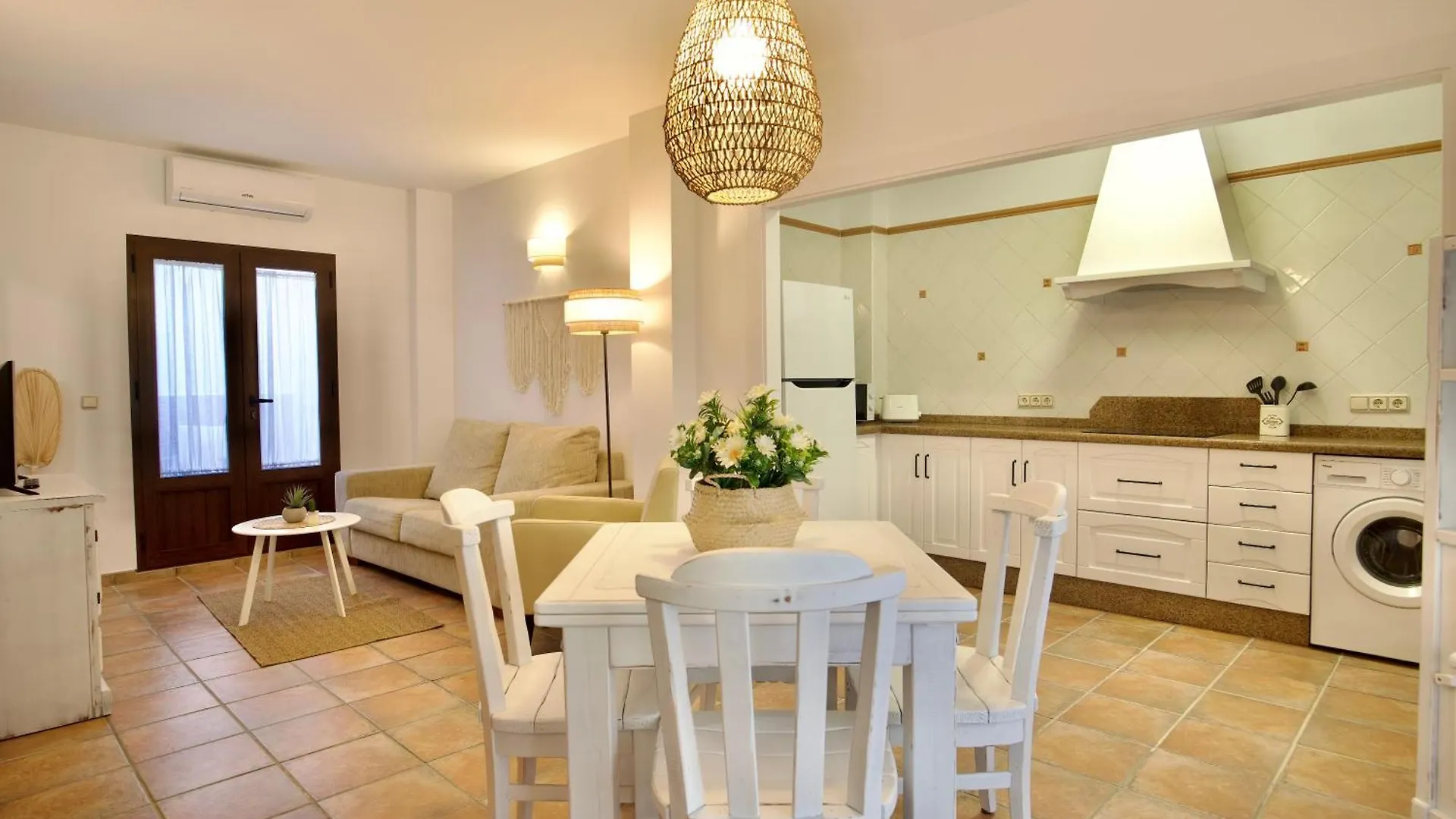 Nueva 33 Apartamentos En El Centro De Nerja Španělsko